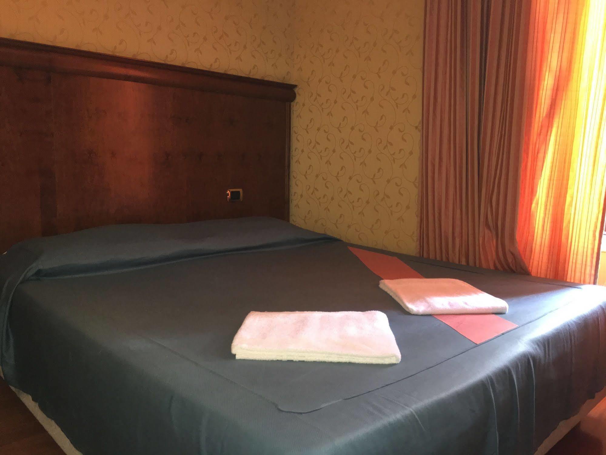 Hotel Divine רומא מראה חיצוני תמונה